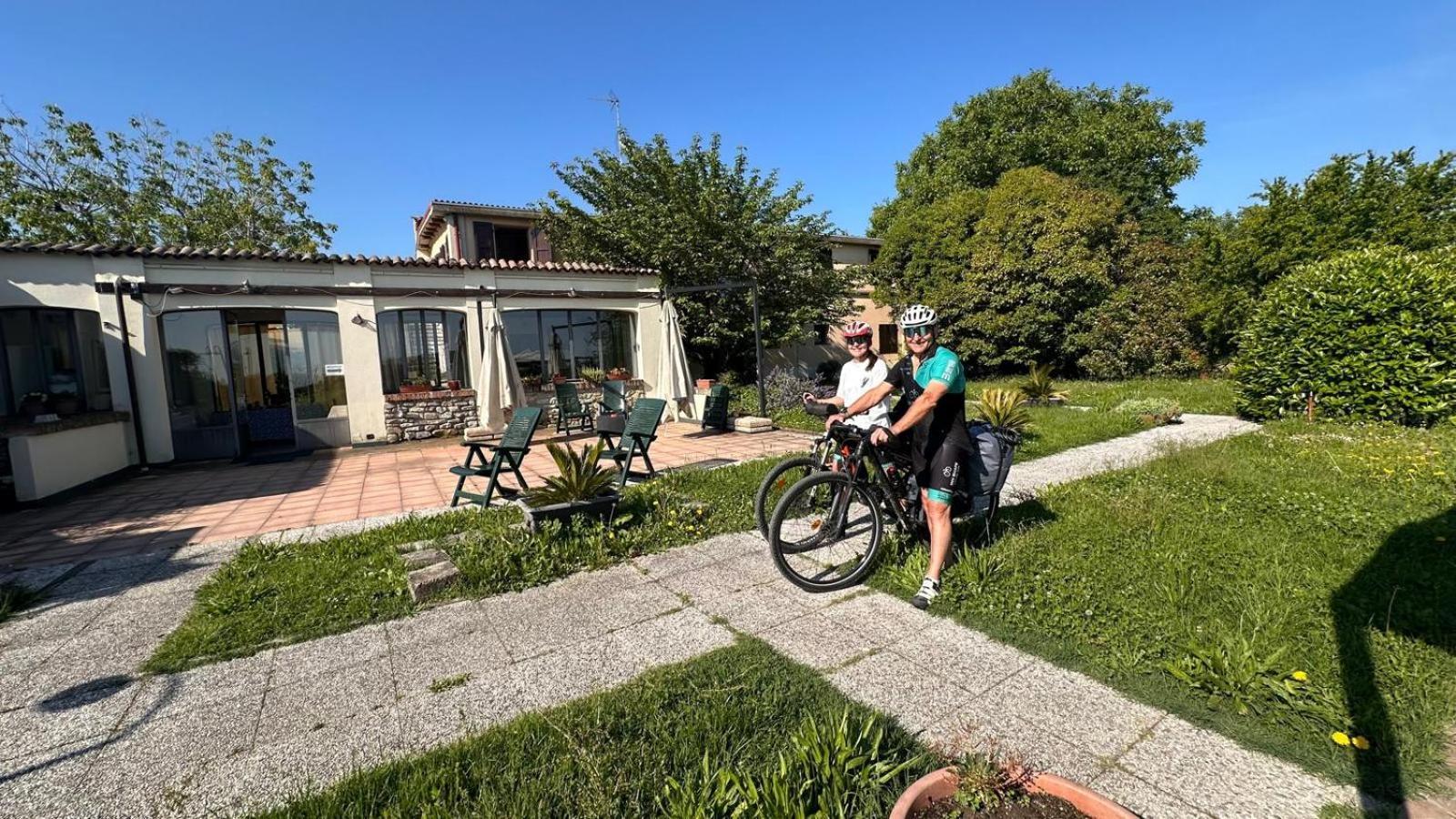 Agriturismo Il Borghetto クレスペッラーノ エクステリア 写真